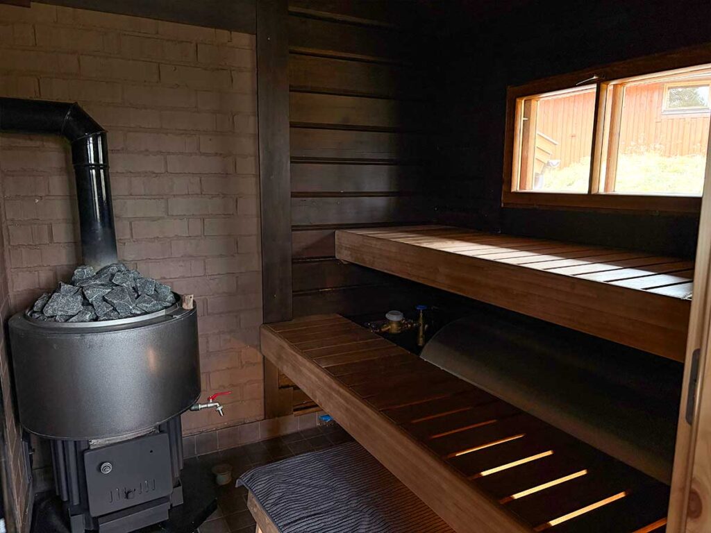 Mastberget mökin sauna.